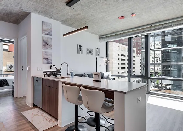 Wabash 4br - Pool Free In & Out Parking 5 * Chicago