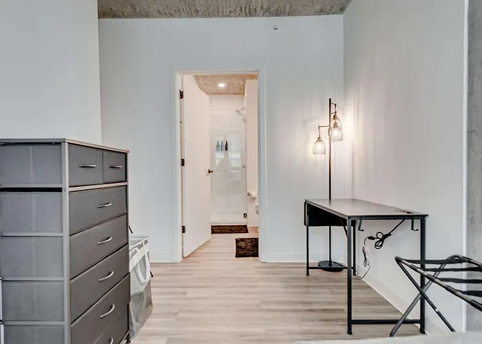 Wabash 4br - Pool Free In & Out Parking 5