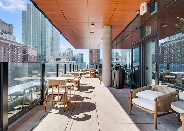 Apartamento Wabash 4br - Pool Free In & Out Parking 5 *